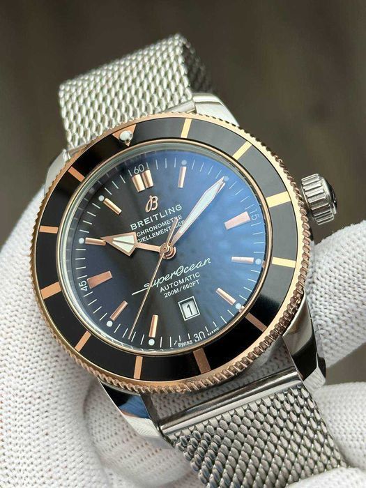 Breitling Superocean Heritage B20 Gold-Black