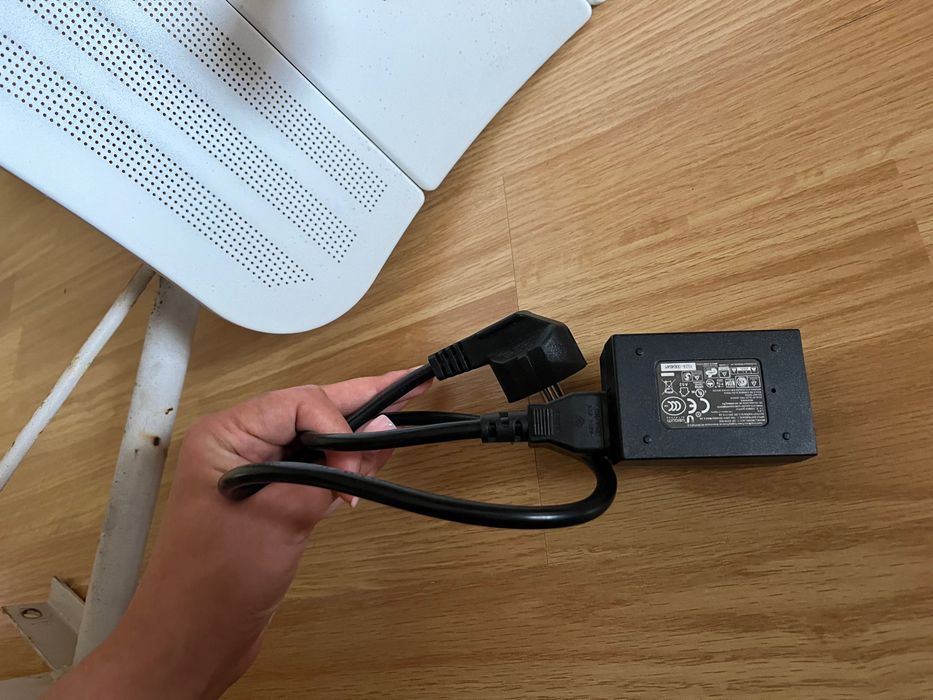 Антена Ubiquiti LiteBeam M5 (LBE-M5-23) з кронштейном і PoE адаптером