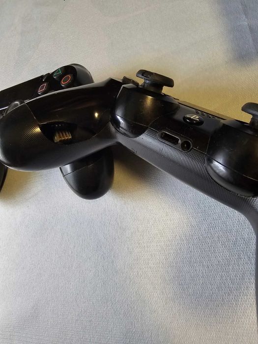 Konsola ps4 pro 1tb