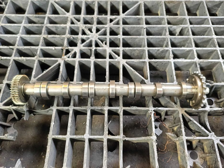 Wałek rozrządu VW Audi 2.7 3.0 TDI 059101CQ