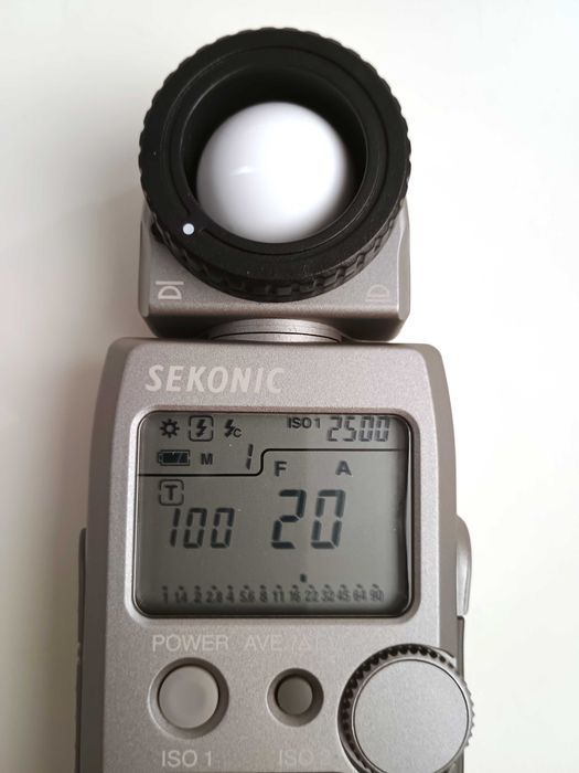Światłomierz SEKONIC L-358 w idealnym stanie z nową baterią