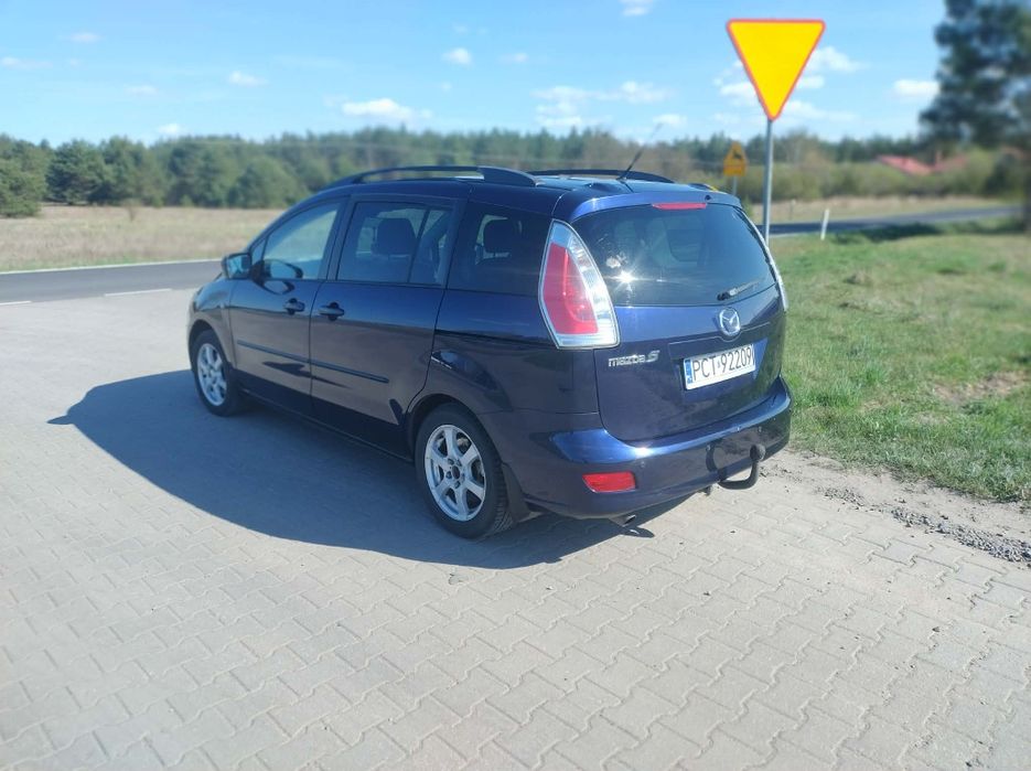 Samochód Mazda 5