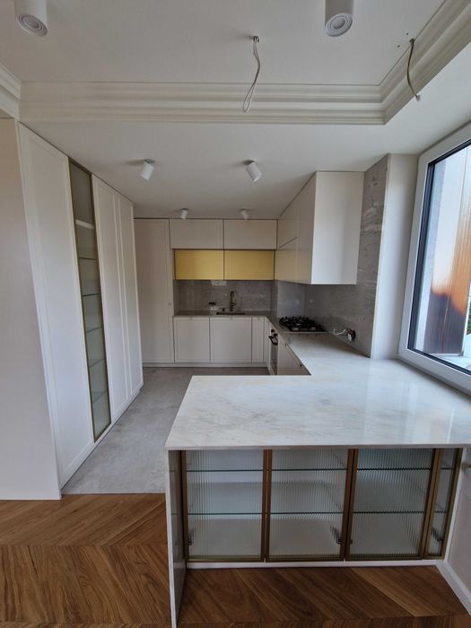 Meble na wymiar ; kuchnie na wymiar ; zabudowa meblowa