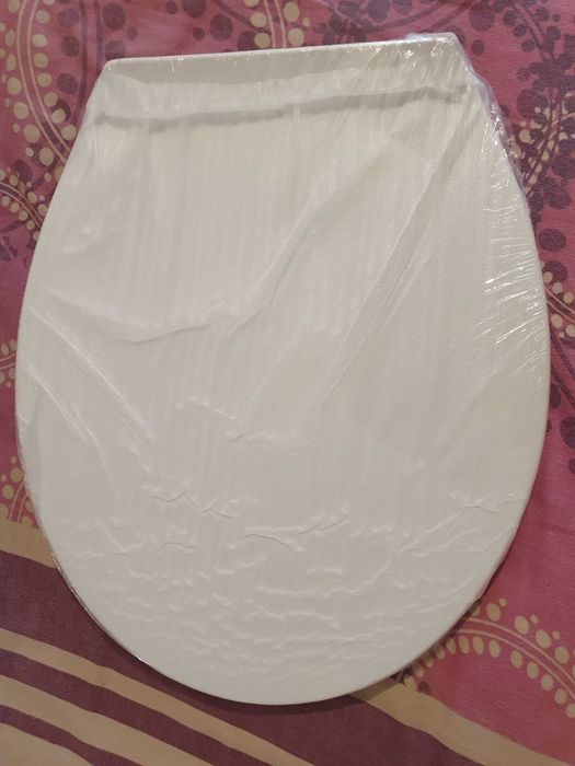 Nowa deska WC kompakt podwieszany aquavea sim002