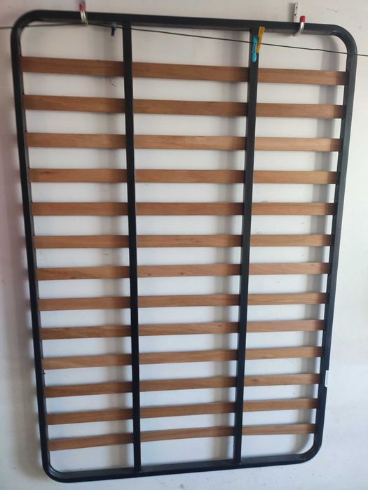 Estrado cama casal novo.