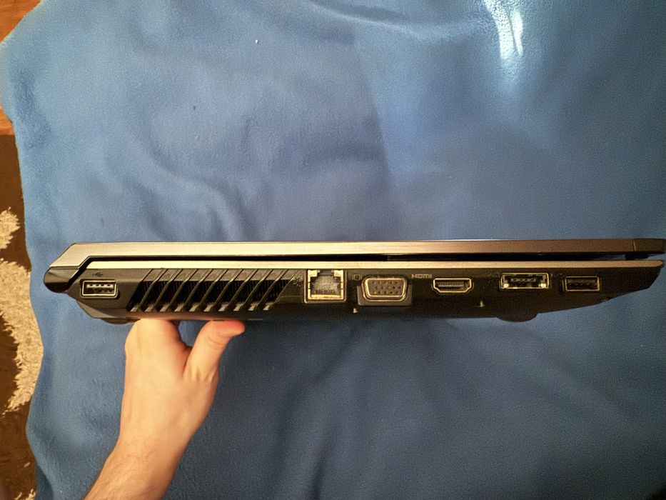 Ноутбук Lenovo V560