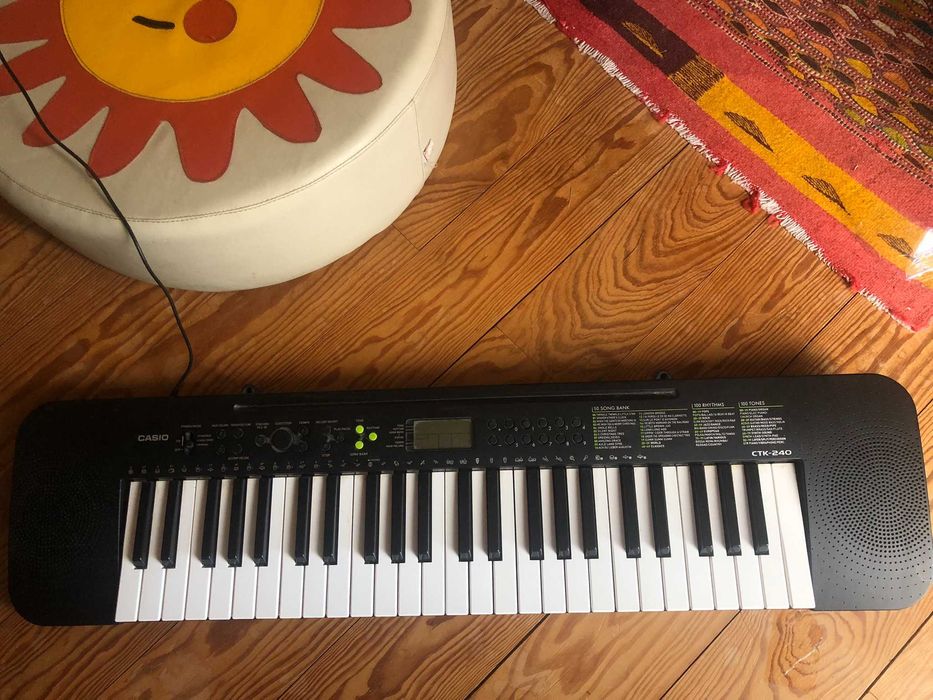 Teclado Casio CTK-240