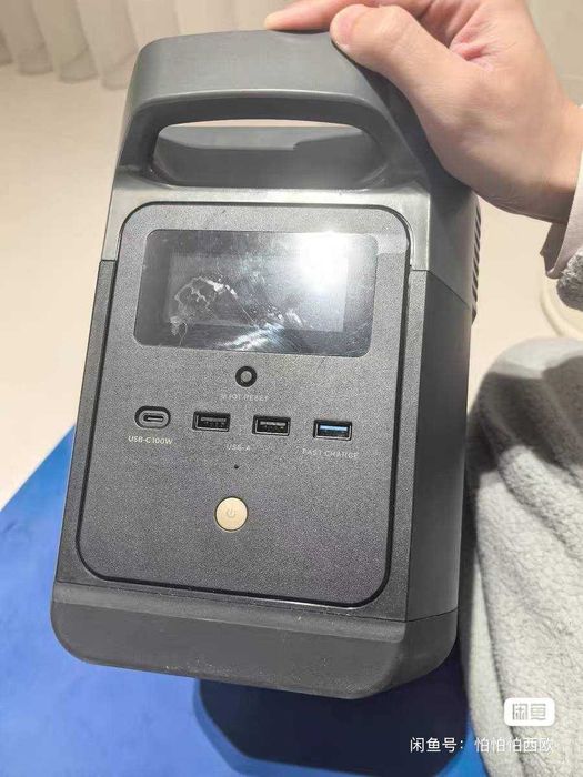 Портативна зарядна станція EcoFlow DELTA mini (EFD320).