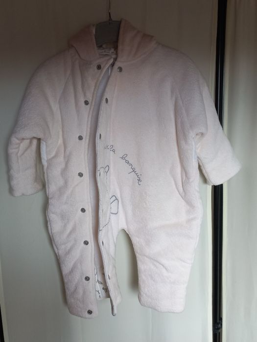 Macacão de bebé com capuz