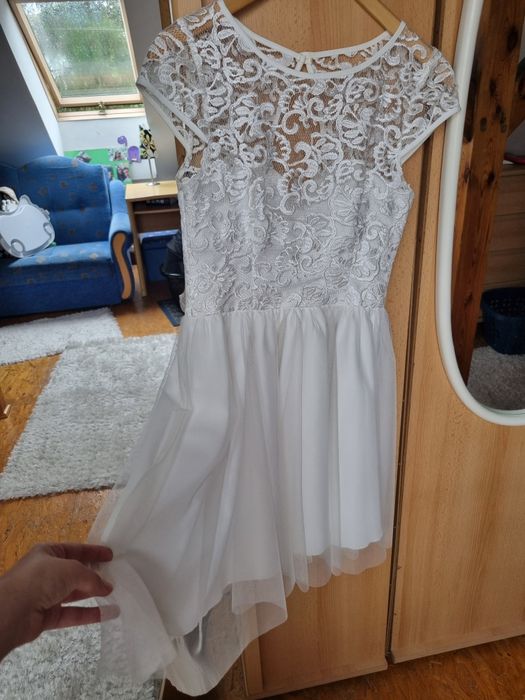 Biala sukienka slubna krotka