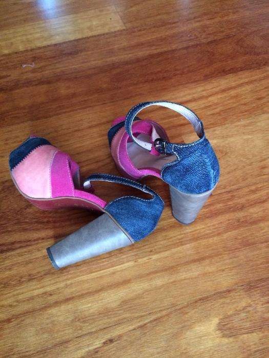 Vendo sandálias tamanho 38