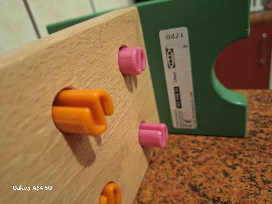 Przebijanka z ikea. Drewniana zabawka z młotkiem