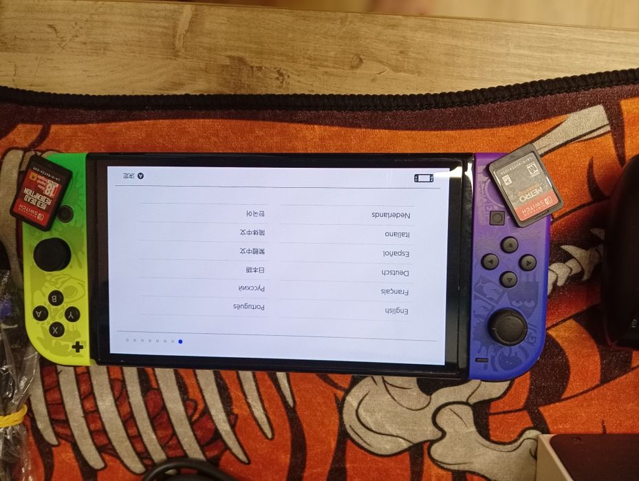 NINTENDO switch  +ігри2 рдр1 і метро редухт