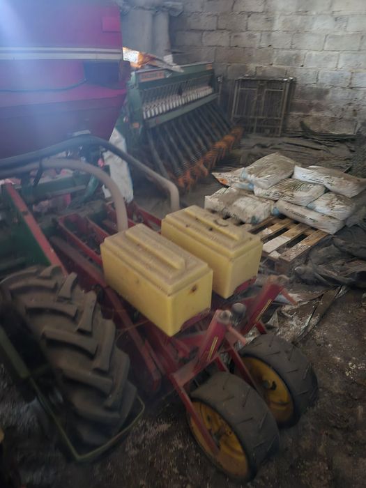 Siewnik do kukurydzy Hassia