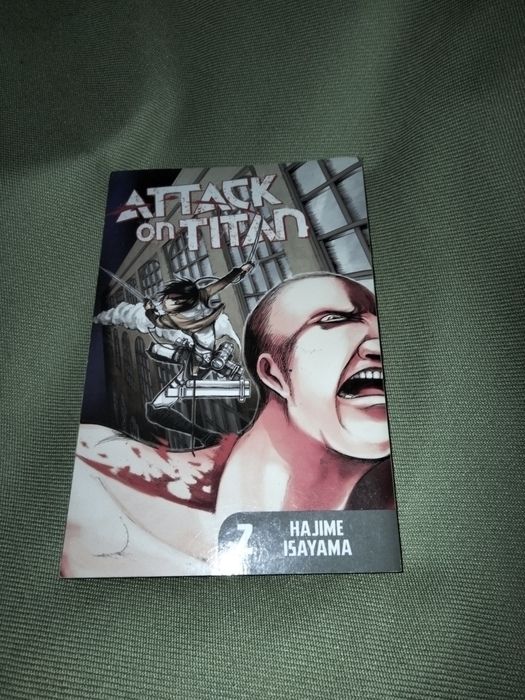 Mangá 'Attack on Titan' Vols. 1 e 2.