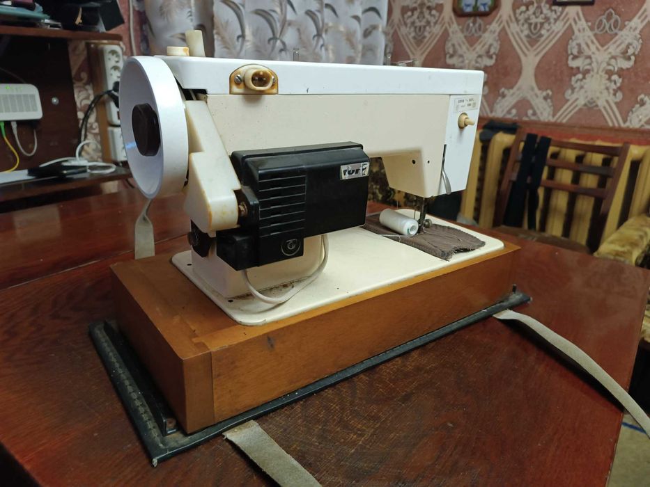 Швейна машинка "Чайка 134"