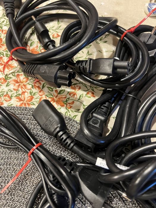 Блоки живлення до ноутбуків