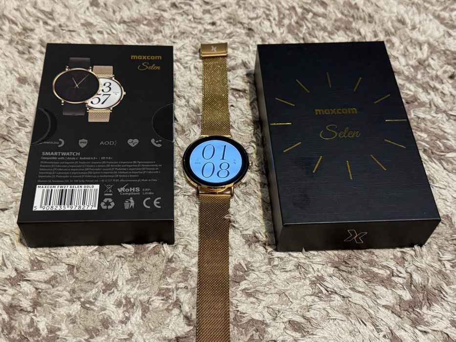 Smartwatch Maxcom FW27 Selen Gold na złotej bransolecie mesh.