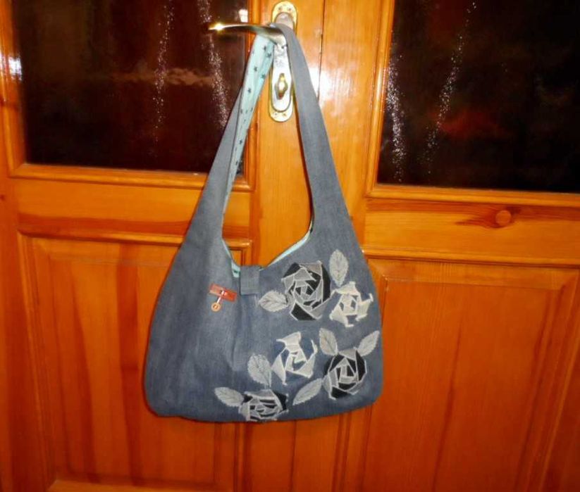 Джинсовая женская сумка хобо New The Hot Pipino на плечо в идеале