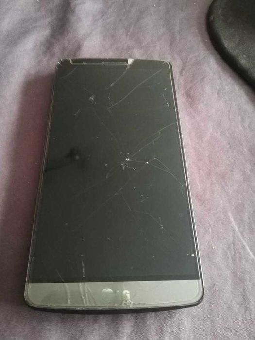 LG D855 (wyświetlacz uszkodzony).