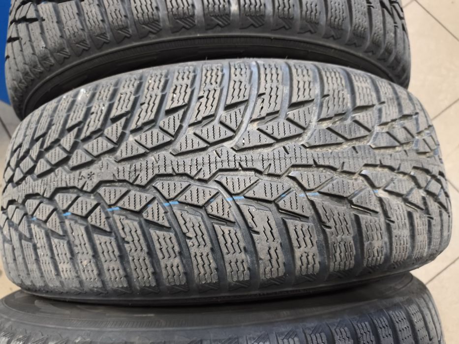 205/60/16  Nokian wrd4 zima 4 szt
