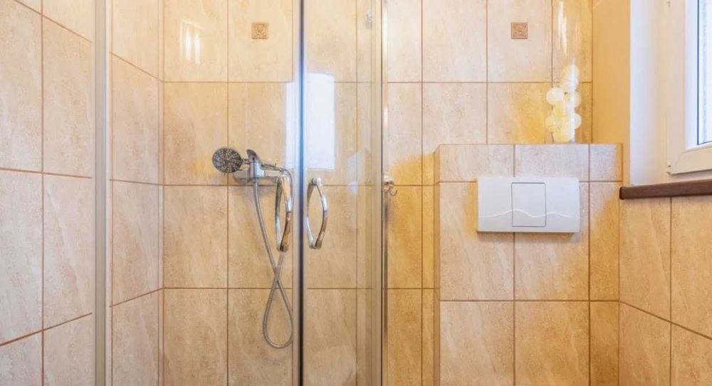 domek letniskowy nad jeziorem