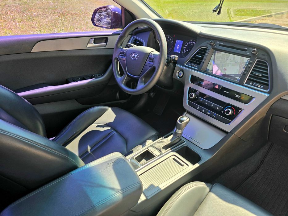 Hyundai Sonata 2015г.в. 2.0 газ, автомат