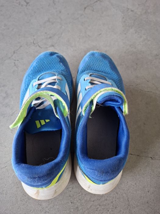 Buty adidas 35 dla chłopca