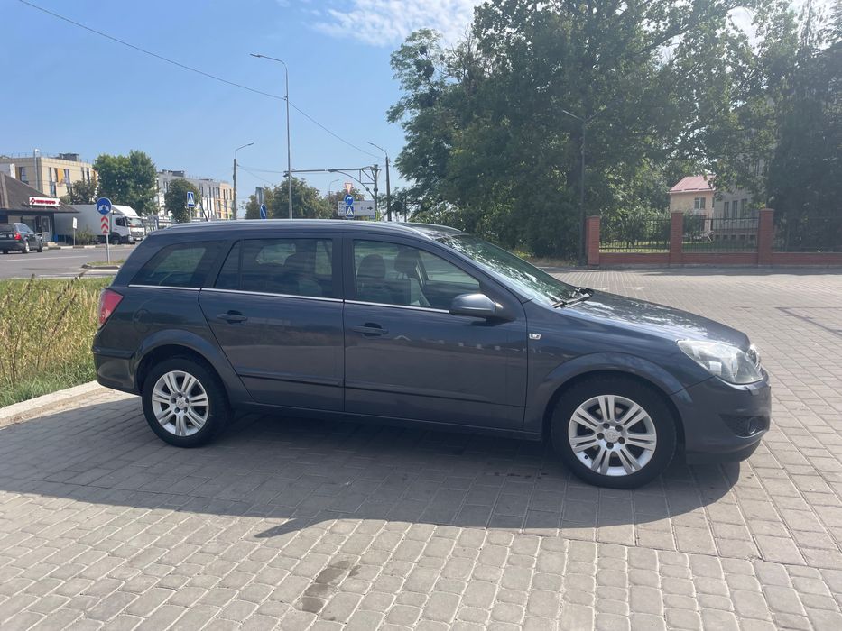 Opel Astra H 2009 1.7d Терміново