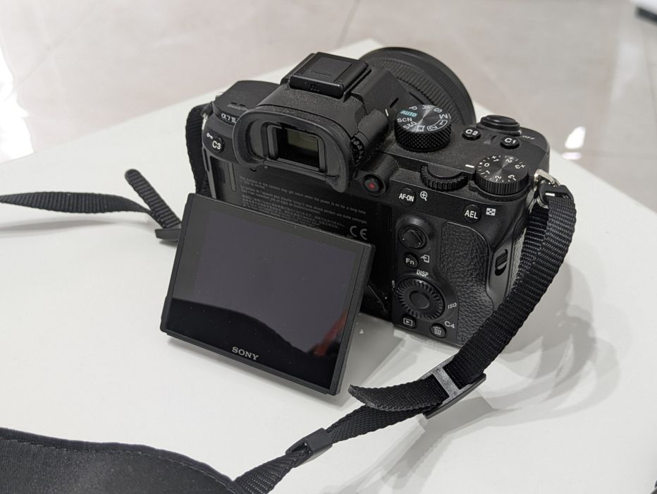 Sony a7iii + obiektyw niski przebieg 3218 zdj