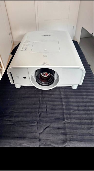 Projektor SANYO PLC-ET30L