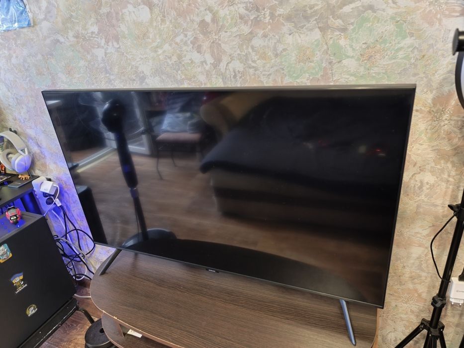 Продам ідеальний плазмовий телевізор Samsung 43 дюйма, 2023 року випуску