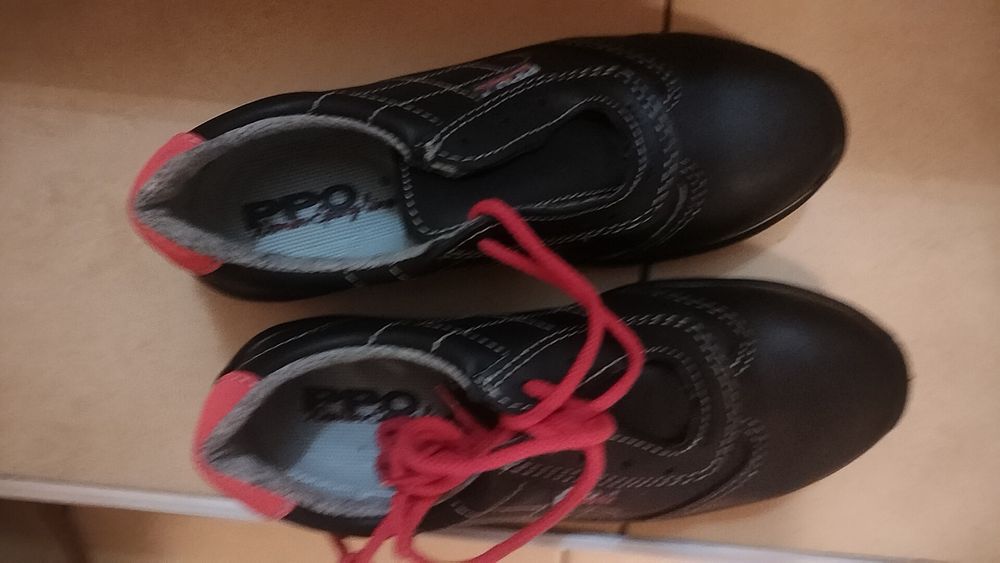 Buty robocze sztolkapy z podnoskiem
