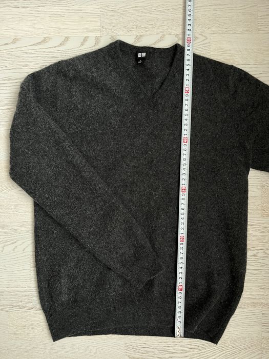 Светр/джемпер жіночий сірий uniqlo
