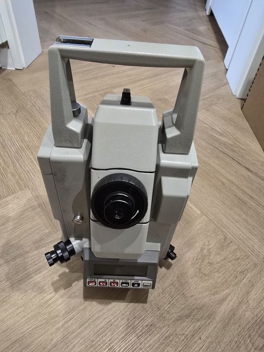 Tachimetr elektoniczny Sokkia SET 5