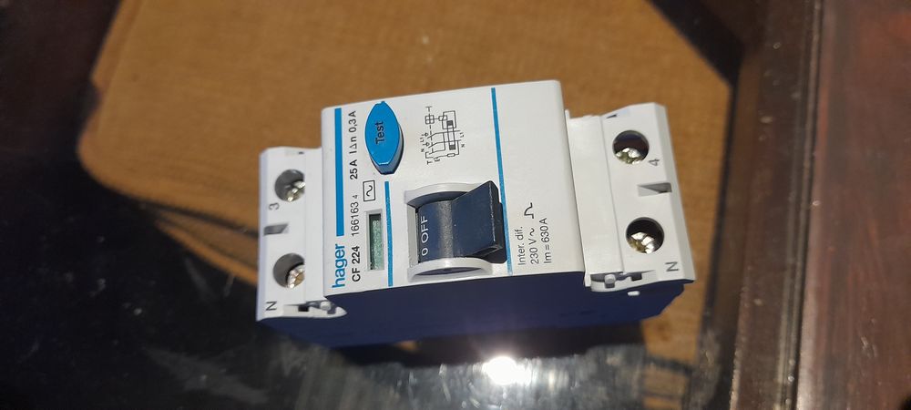 Interruptor Hager CF224 25A