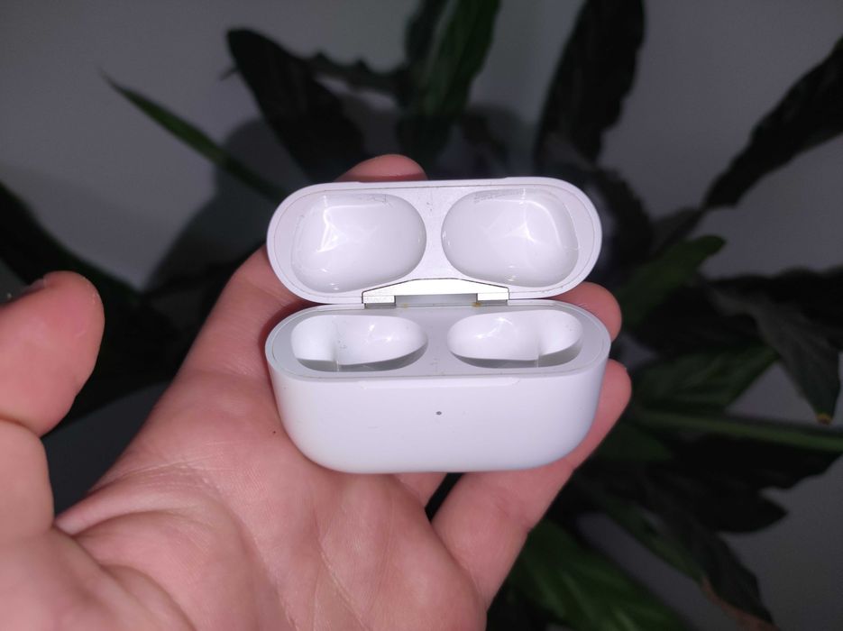 Etui ładujące AirPods Pro (A2190)