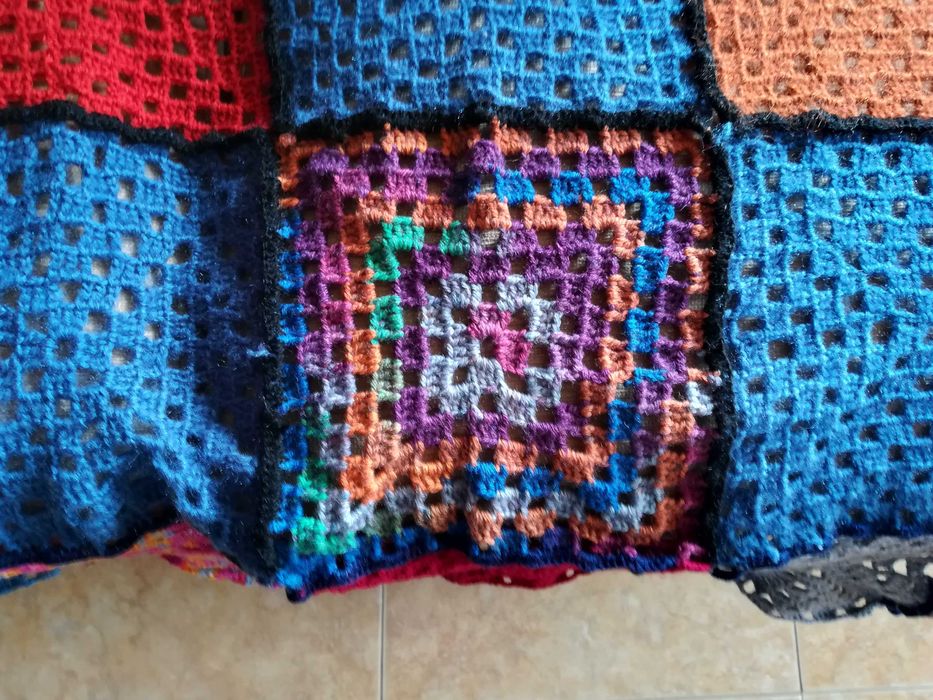 Colcha e/ou capa para sofá, artesanal, em lã