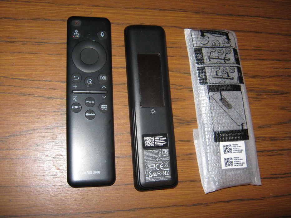 Голосовой Смарт пульт TM2360E для телевизора Samsung, оригинал.