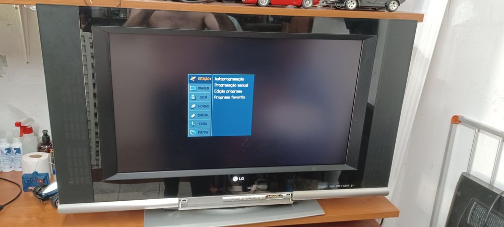 Tv lg de 32 em bom estado
