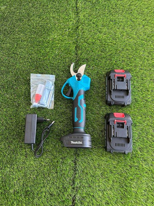 Аккумуляторный секатор в кейсе, садовые ножницы, АКБ. 24V Makita 2акб