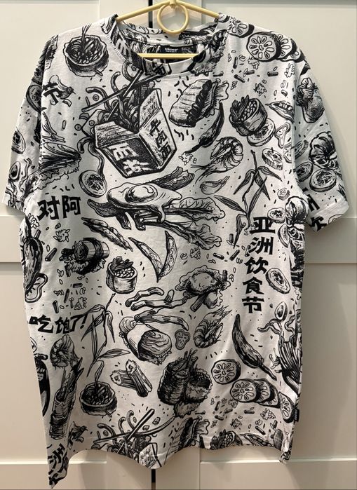 Biało-czarny t-shirt Cropp z printem w rozm L