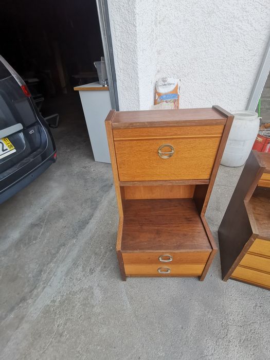 Cómoda e 2 mesinhas de cabeceira