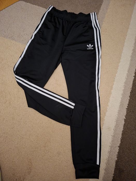 Jak nowe spodnie dresowe Adidas rozmiar 164