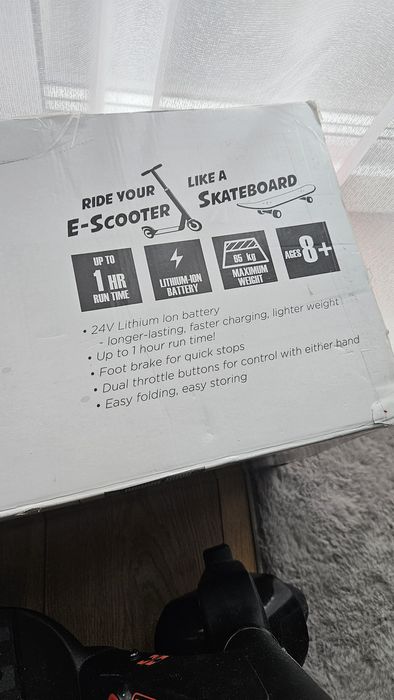 RollPlay Elektryczna Hulajnoga 24V
RollPlay Elektryczna Hu