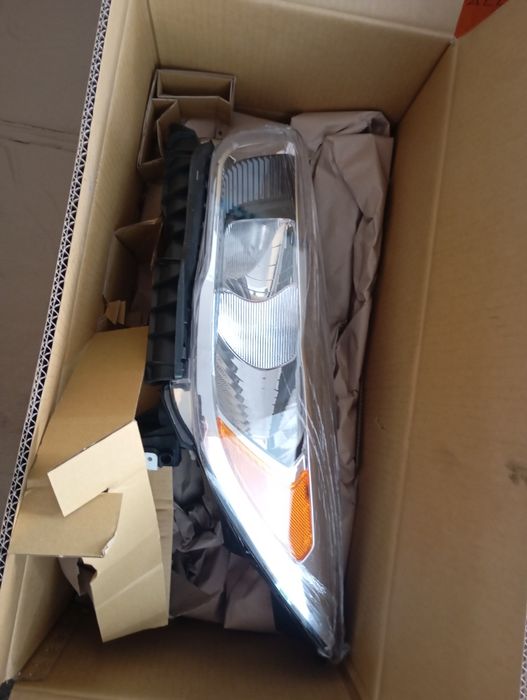 Передние фары Depo Ford Escape рест