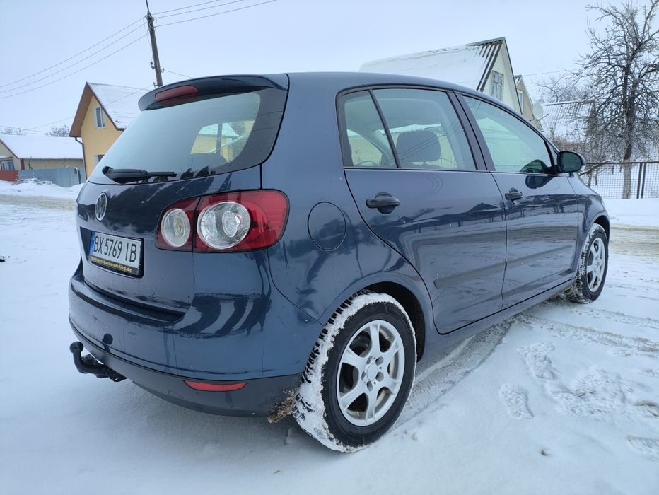 Автомобіль Wolkwagen Golf Plus 2005 рік