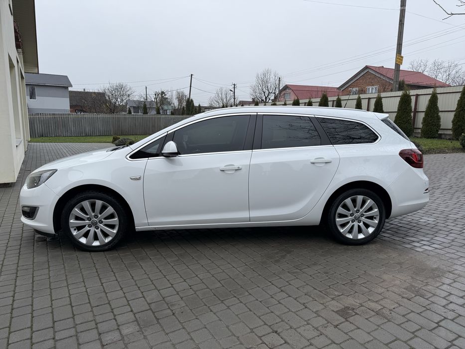 Продам Opel Astra Sports Tourer 1.7 cdti