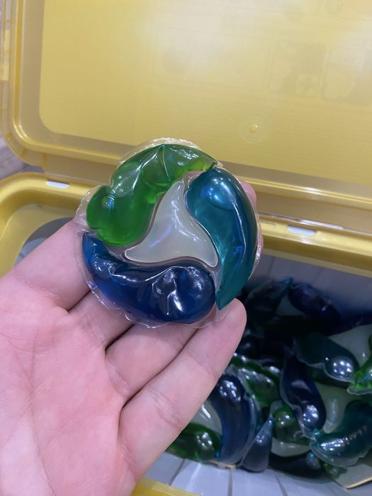 Persil Nowe 28  Kapsułki żelowe do prania Universal 4w1 dostępne 3 op