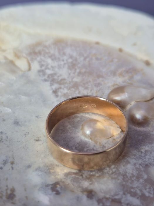 Złota 585 obrączka szeroka klasyczna prosta